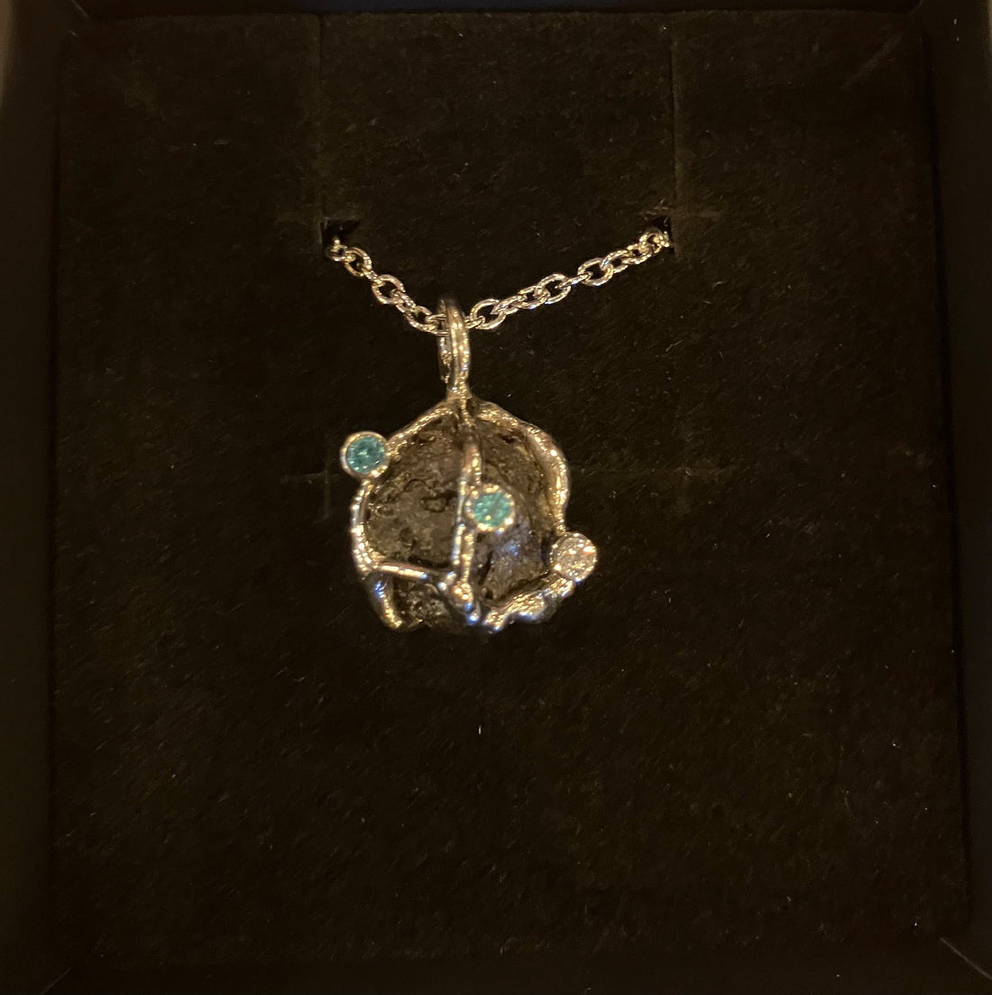 SIGN Necklace Silver With Lava Stone and Cubic Zirconia 3/1