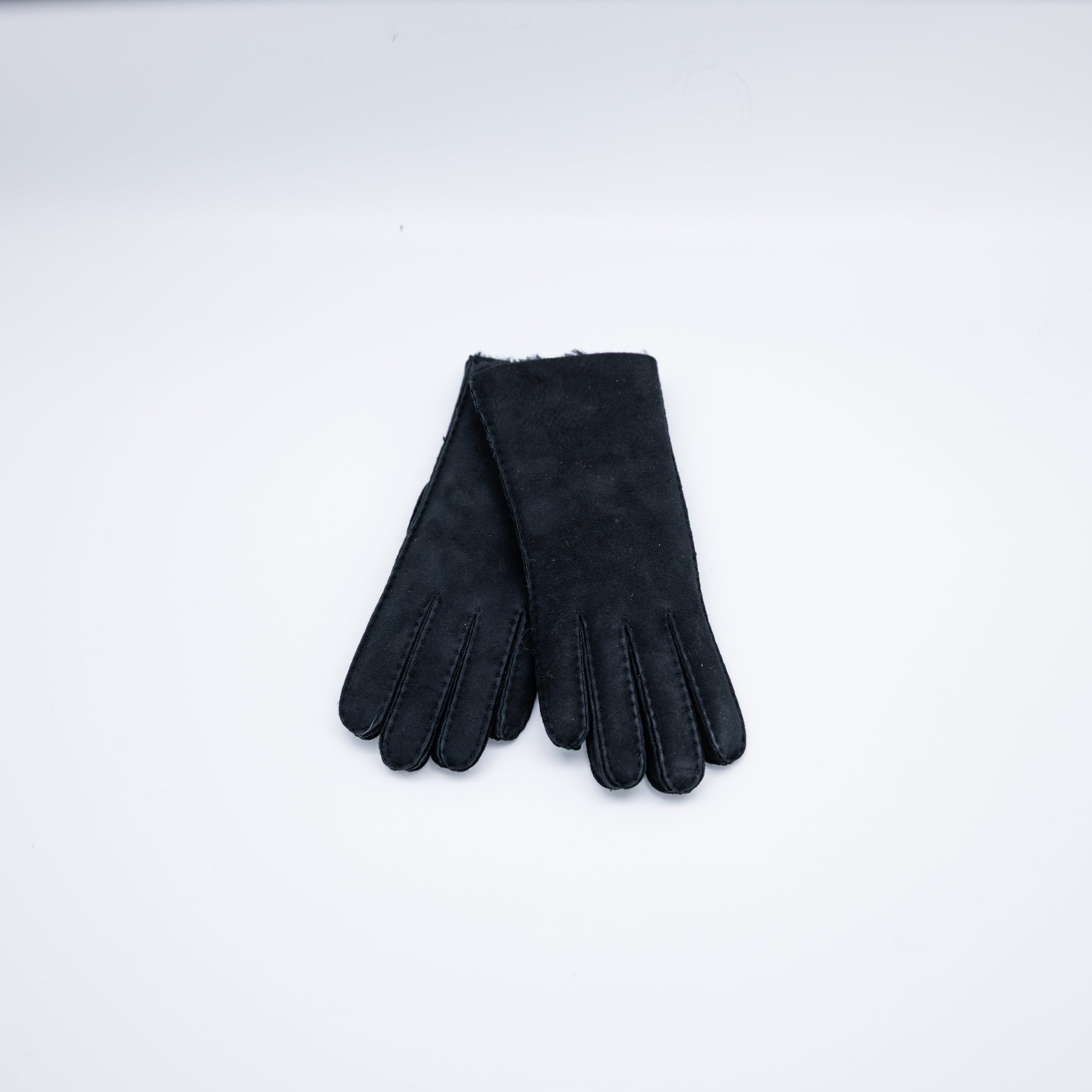 Klippa - Black Lamb Shearling Gloves - Mamma Reykjavík
