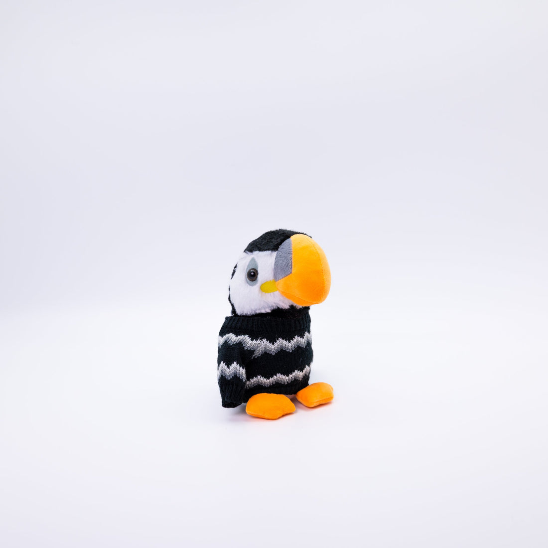 Large Puffin In Wool Sweater 20 cm - A Memory From Iceland