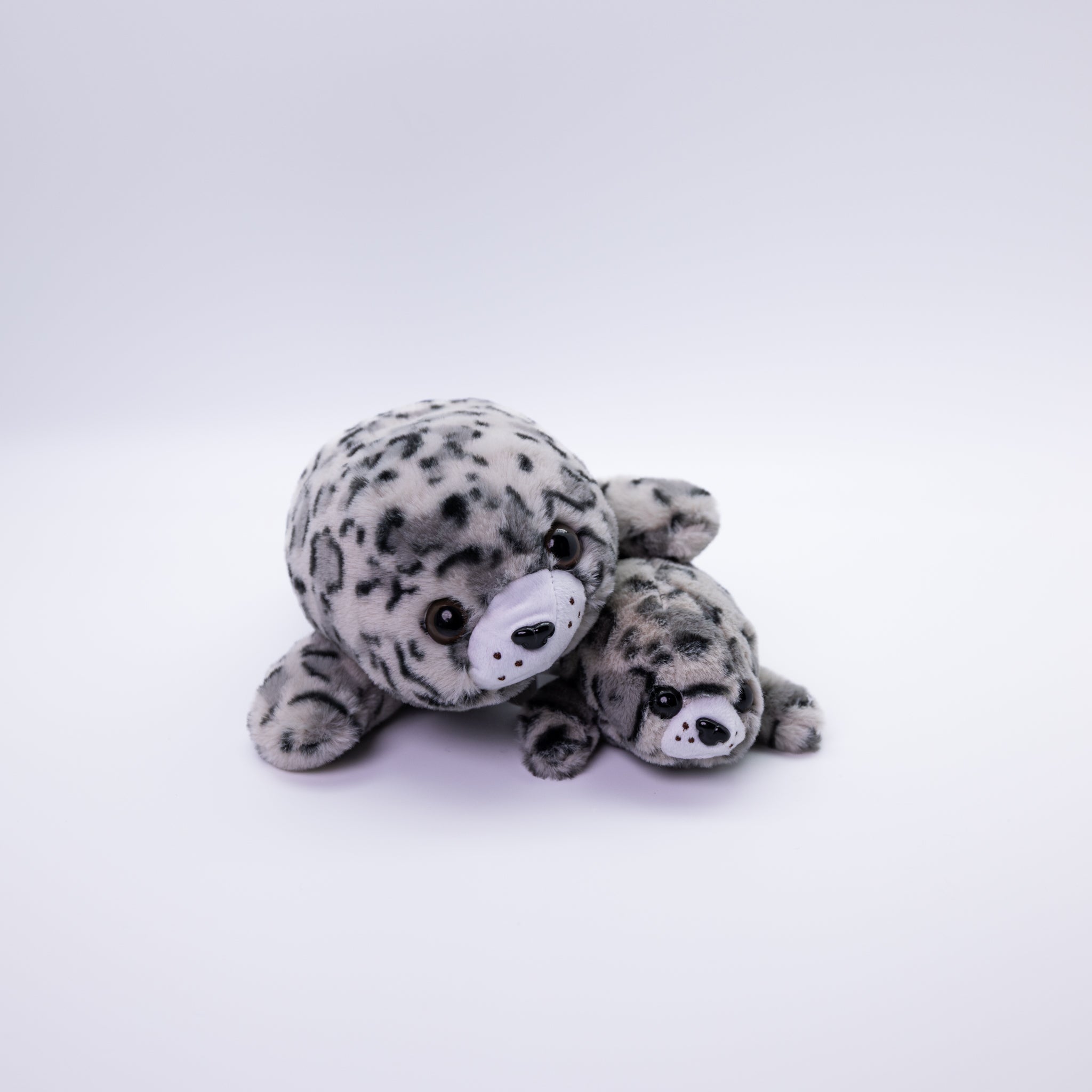 Seal Grey Or White 20 cm - A Memory From Iceland