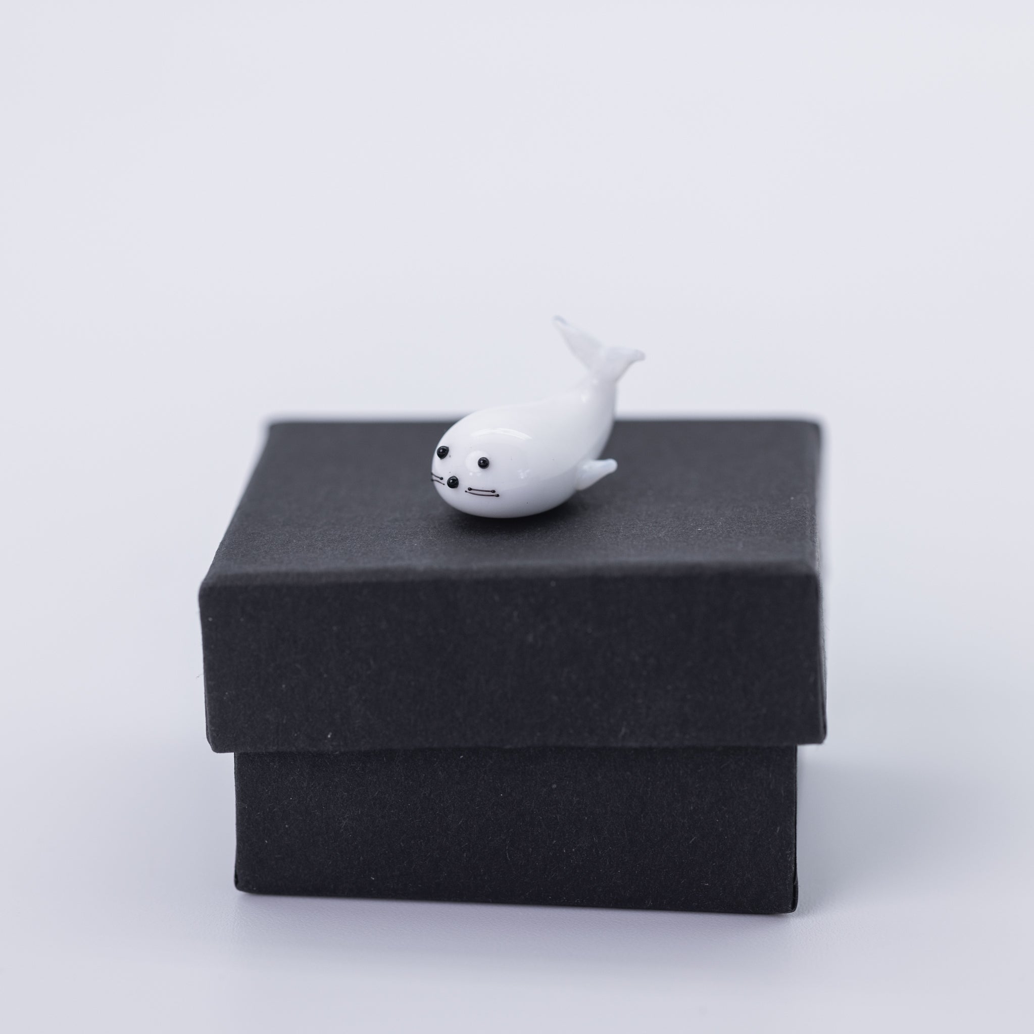 Glass Figurine Seal (Small) - Minjagripir.is