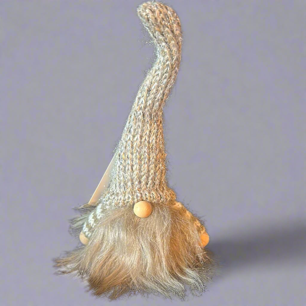 Sitting Elf Hidden Legs