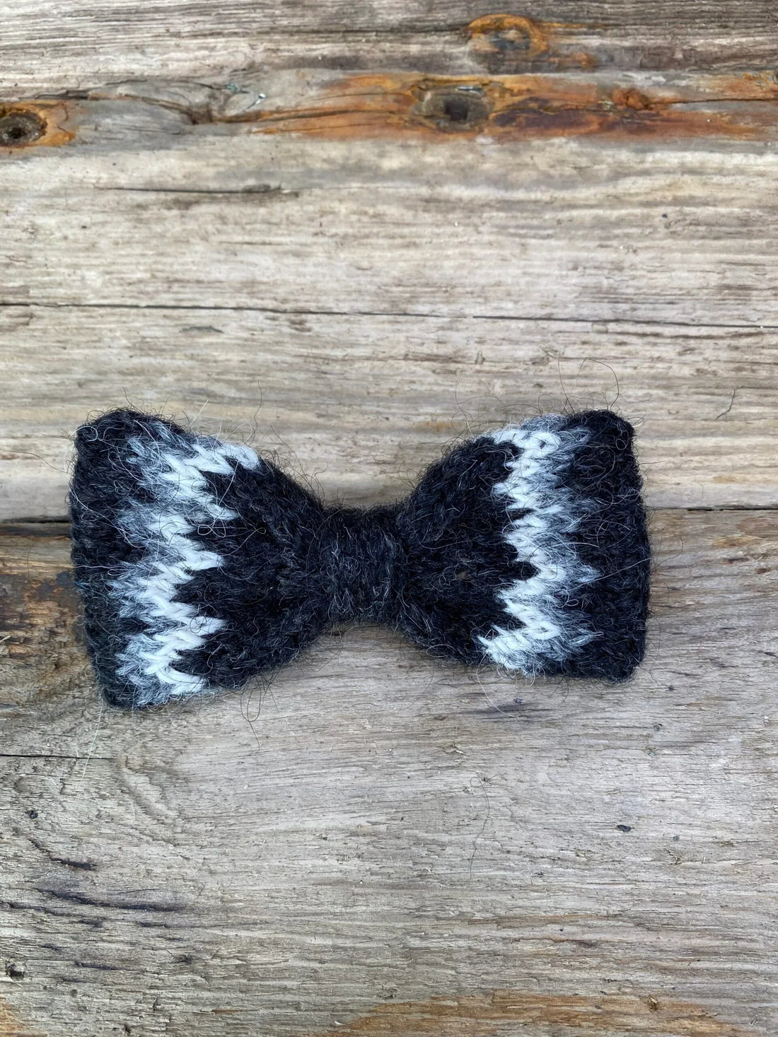 Bow Tie Icelandic Wool