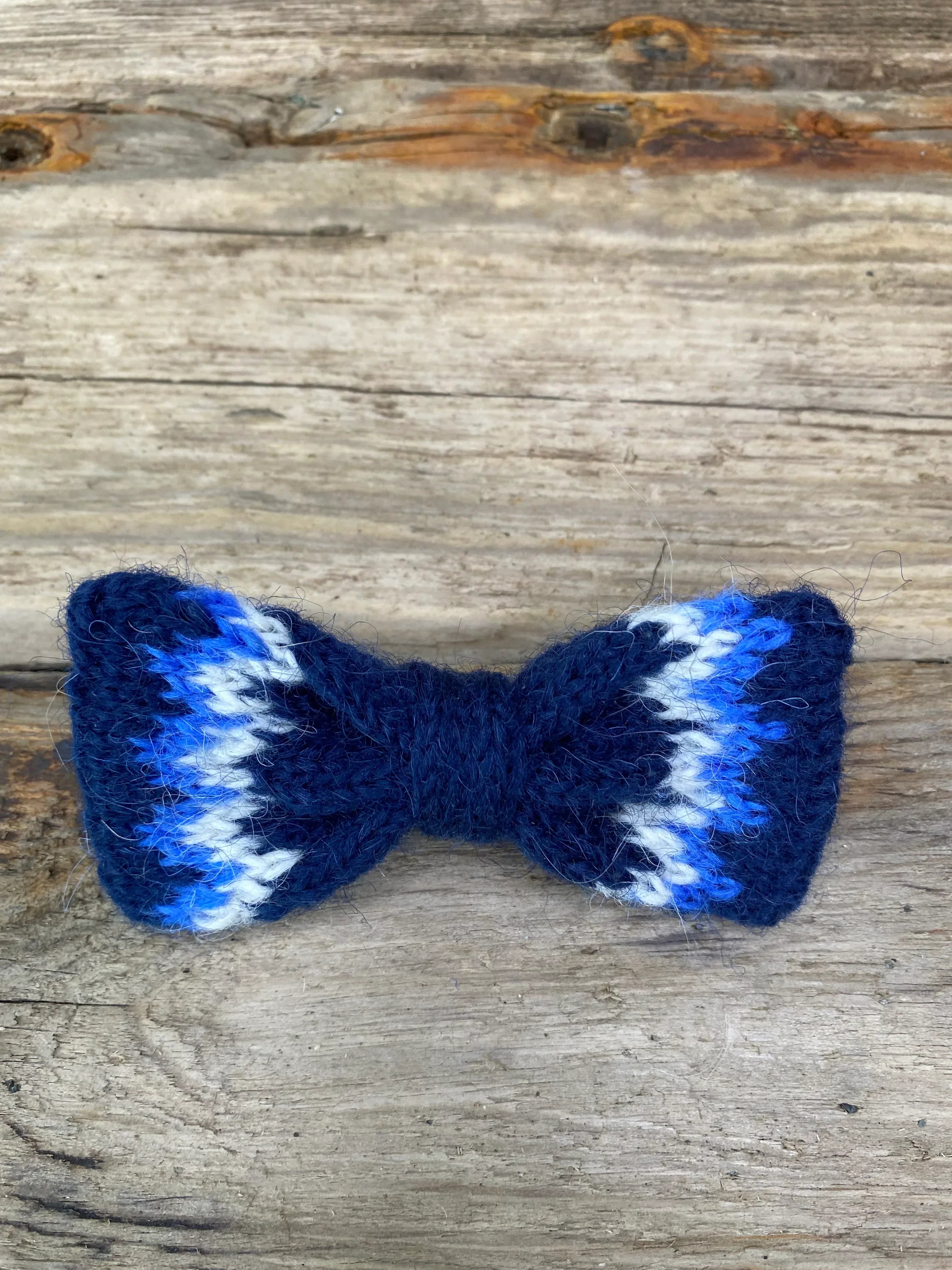 Bow Tie Icelandic Wool