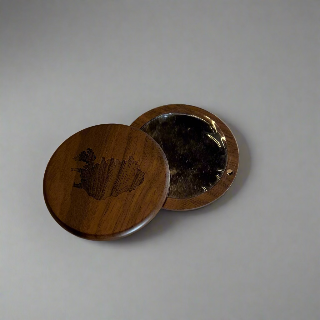 Wooden Mirror - Remember Reykjavík