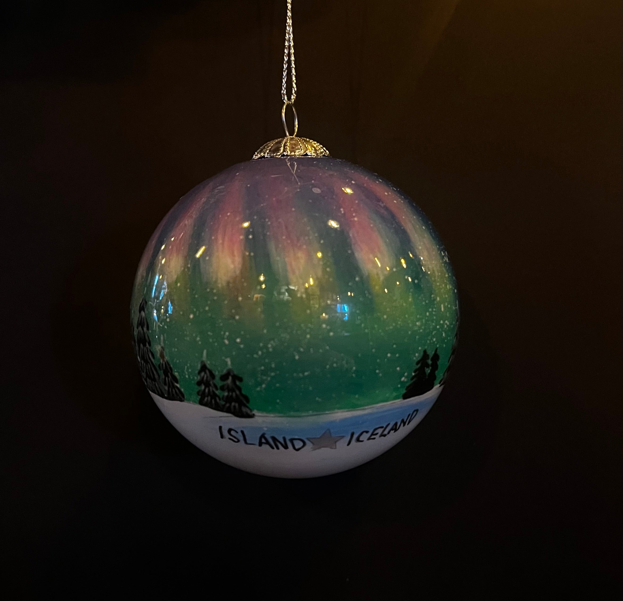 Handpainted Icelandic Glass Bauble - Gæfumunir
