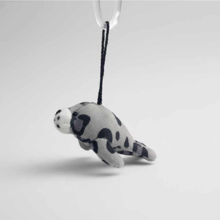 Grey Seal Clip Keychain 5 cm - A Memory From Iceland