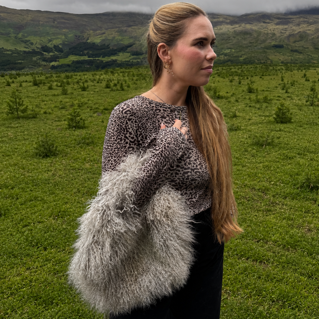 Lamb Fur Handbag Fur Handle - Mamma Reykjavík